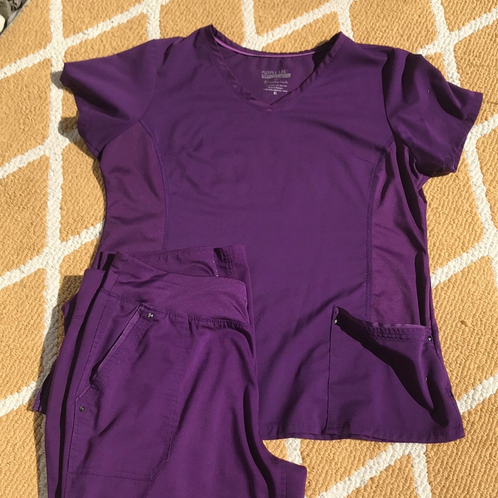Purple Label Healing Hands Yoga scrub set